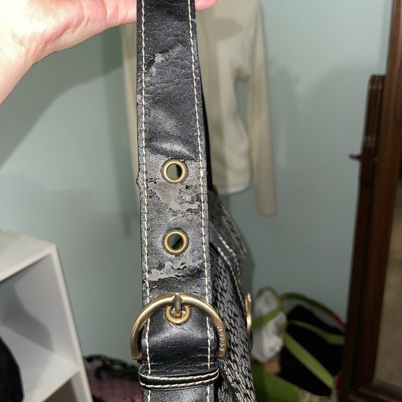 Sold!!! Coach Black and Gray Signature Shoulder Bag - Picture 3 of 8